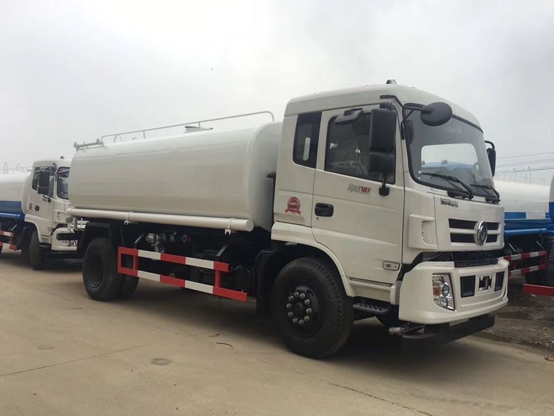 12噸(12方)東風(fēng)御虎綠化灑水車價格