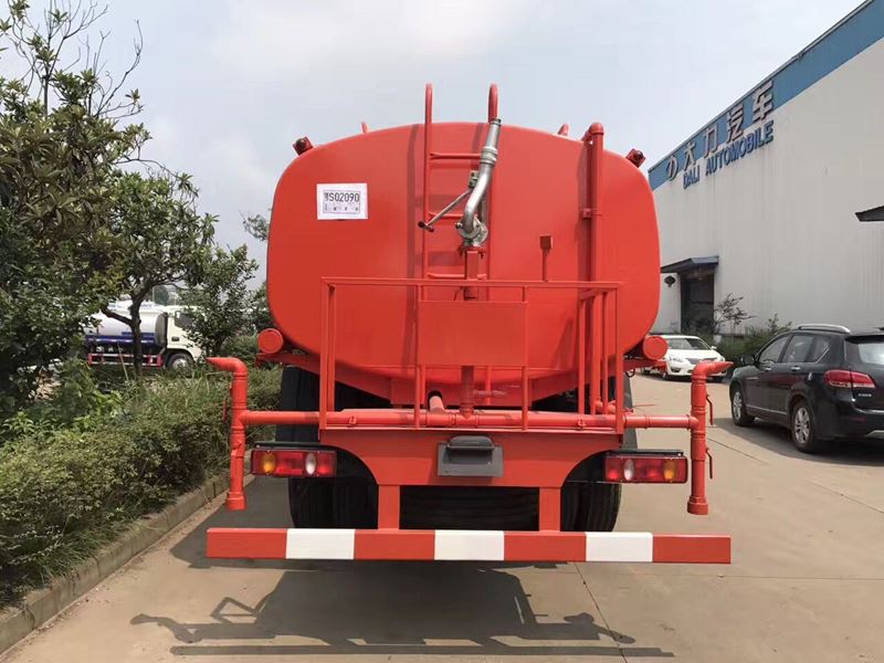 12噸(12方)東風T3綠化灑水車圖片 12噸(12方)東風T3綠化灑水車圖片