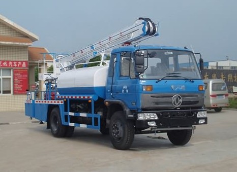 多功能灑水車——東風高空作業(yè)灑水車2