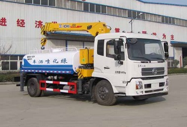 多功能灑水車——東風天錦隨車吊灑水車