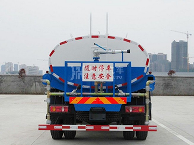 12噸(12方)東風(fēng)御虎綠化灑水車圖片 12噸(12方)東風(fēng)御虎綠化灑水車圖片