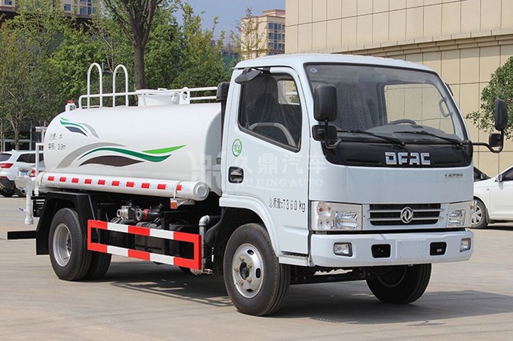 灑水車出租平臺(tái)_灑水車出租一個(gè)月多少錢_5噸灑水車出租租賃價(jià)格2