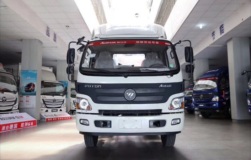 福田歐馬可5噸綠化灑水車(chē)廠家價(jià)格2