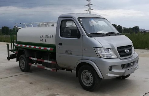國五昌河藍牌2噸小型灑水車