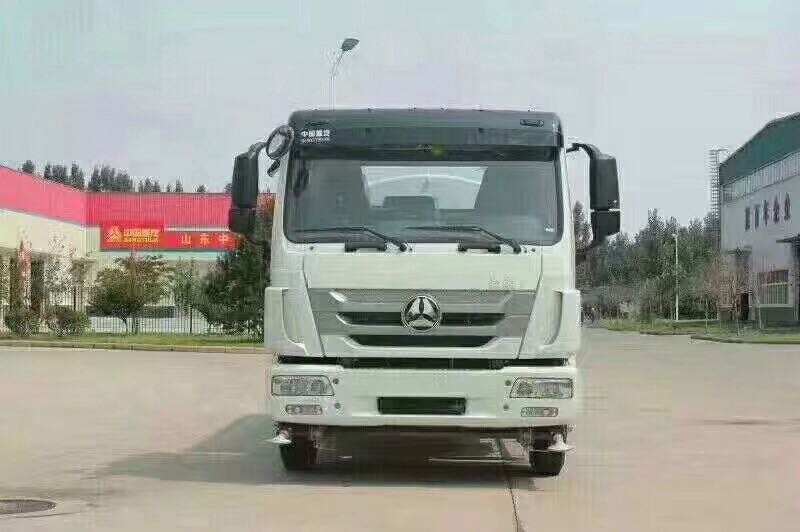 重汽豪瀚10噸灑水車圖片 重汽豪瀚10噸灑水車圖片