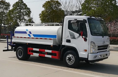 現代盛圖5噸綠化灑水車廠家價格