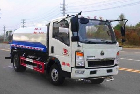 5噸灑水車(chē)價(jià)格_重汽豪沃5噸綠化灑水車(chē)廠家價(jià)格3