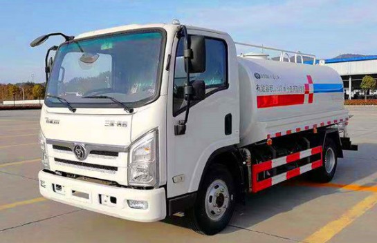 5方灑水車圖片_三環創客5噸綠化灑水車廠家價格