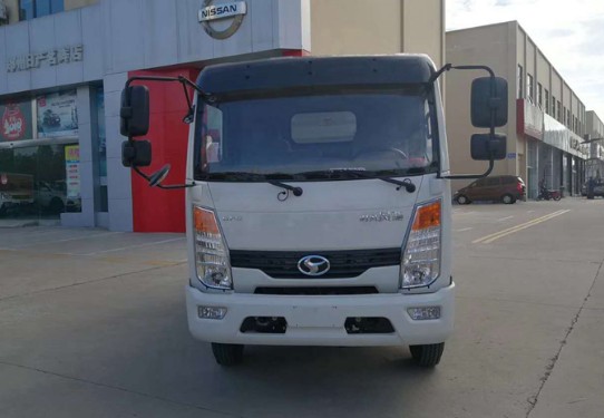 藍牌灑水車價格_時風風馳5方藍牌綠化灑水車4