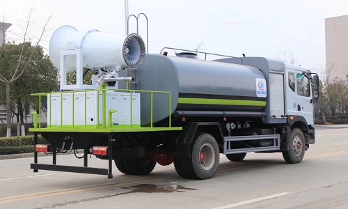 東風(fēng)多利卡D9多功能抑塵車廠家價格3