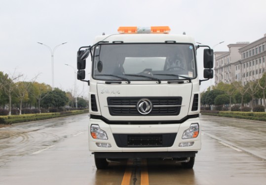 �|�L����ǰ�ĺ�˞�ˮ܇����DƬ