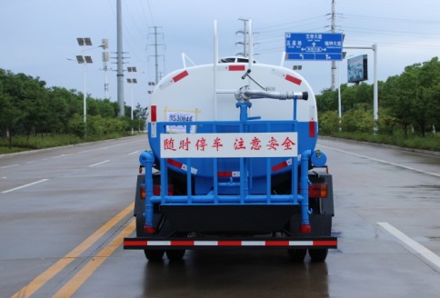 ����С��֮��3���ϑ�5����ˮ܇����DƬ