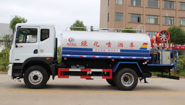 �|�L(f��ng)������D9��ˮ܇���F�ڣ��A�ޣ�����DƬ