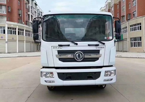 國六12方東風(fēng)多利卡D9灑水車圖片 國六12方東風(fēng)多利卡D9灑水車圖片