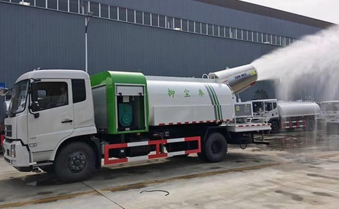 霧炮車圖片 霧炮車圖片