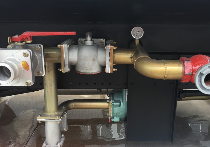 程力灑水車(chē)管道圖片 程力灑水車(chē)管道圖片