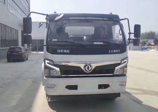 10方灑水車廠家_國六10噸東風(fēng)多利卡綠化灑水車