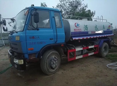 車主一手帶牌手續(xù)齊全東風12噸二手灑水車