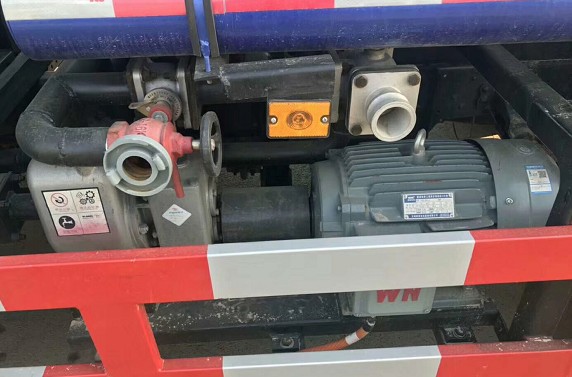 新能源小型灑水車(chē)_東風(fēng)凱普特5方純電動(dòng)小型灑水車(chē)