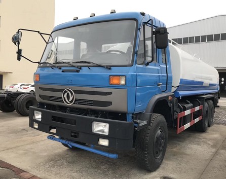 20�������m(x��)���֞�ˮ܇�DƬ