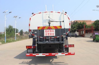 25方灑水車(chē)圖片_重汽汕德卡前四后八25噸綠化灑水車(chē)廠家價(jià)格2