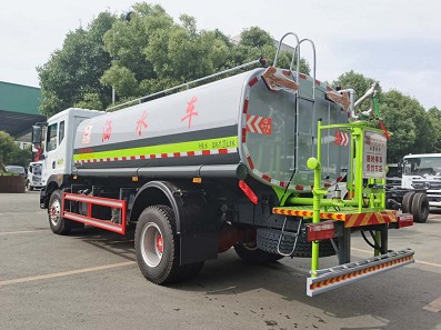 湖北新中綠灑水車(chē) 湖北新中綠灑水車(chē)