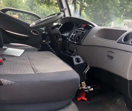 二手帶手續隨州牌6方灑水車 二手帶手續隨州牌6方灑水車