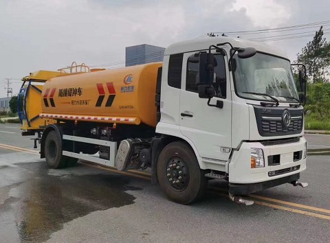 國六東風天錦多功能灑水車帶防撞緩沖車功能 國六東風天錦多功能灑水車帶防撞緩沖車功能