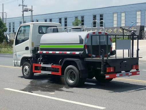 國六3方凱馬K3柴油版藍牌灑水車 國六3方凱馬K3柴油版藍牌灑水車