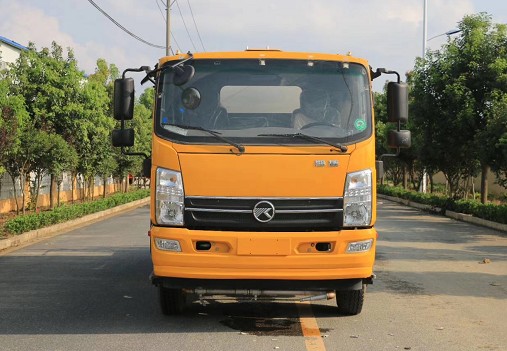 10噸灑水車價(jià)格及圖片_國六凱馬10方綠化灑水車廠家價(jià)格3