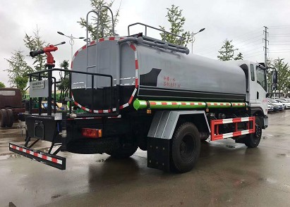 12噸灑水車廠家報價_國六12方東風專用底盤D1綠化灑水車廠家價格3