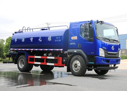 國(guó)六15方東風(fēng)柳汽乘龍L3灑水車圖片 國(guó)六15方東風(fēng)柳汽乘龍L3灑水車圖片