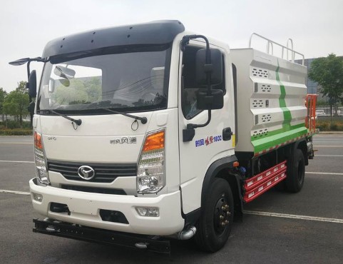 藍(lán)牌灑水車哪個(gè)牌子好_國(guó)六7方時(shí)風(fēng)風(fēng)馳藍(lán)牌綠化灑水車廠家價(jià)格