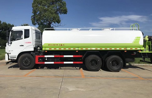 國六20噸東風(fēng)隨專D17-Z后雙橋?yàn)⑺噲D片 國六20噸東風(fēng)隨專D17-Z后雙橋?yàn)⑺噲D片