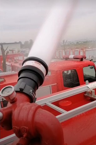 ����������AKRON�M��������