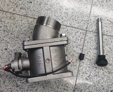 消防車電加熱出水口球閥多方位圖片 消防車電加熱出水口球閥多方位圖片