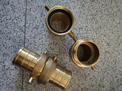 ����܇�~�|��ʽ��ˮ�ܽ��^