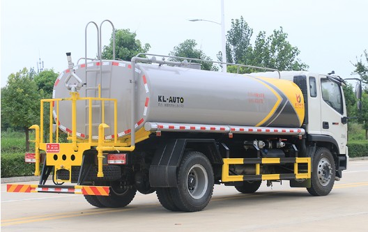 12方灑水車價格表_國六福田時代新領(lǐng)航12噸綠化灑水車灑水車廠家價格4
