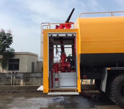 40��-50���H��l�әC�V�Þ�ˮ܇�DƬ