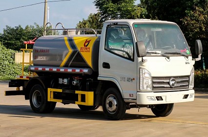 藍(lán)牌灑水車圖片_國六2.5方凱馬藍(lán)牌綠化灑水車廠家價(jià)格