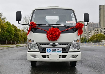 3噸灑水車多少錢一臺_國六2.7方福田時代小卡之星2藍牌綠化灑水車廠家價格