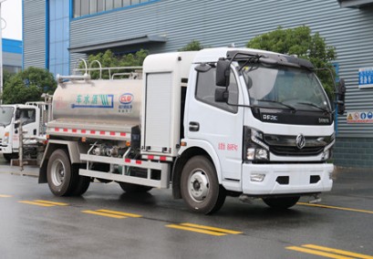 東風(fēng)凱普特5噸純電動(dòng)灑水車 東風(fēng)凱普特5噸純電動(dòng)灑水車