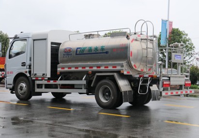 東風(fēng)凱普特5噸純電動(dòng)灑水車 東風(fēng)凱普特5噸純電動(dòng)灑水車