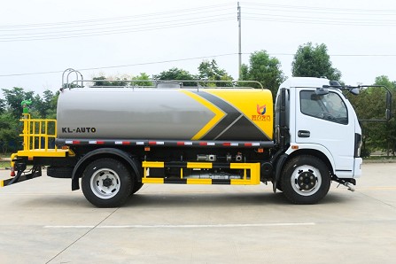 10方灑水車價(jià)格報(bào)價(jià)_國六10噸東風(fēng)福瑞卡綠化灑水車廠家價(jià)格2