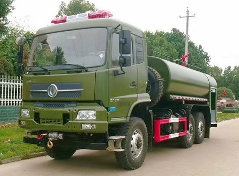 六驅越野灑水車圖片 六驅越野灑水車圖片
