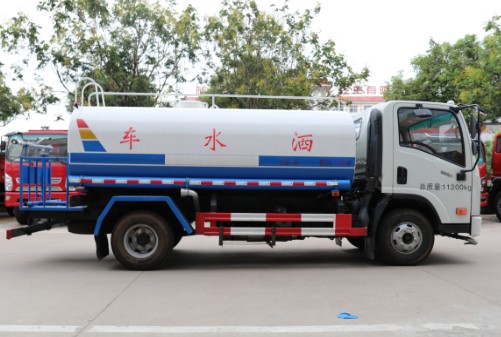 ���\8���S�ƞ�ˮ܇