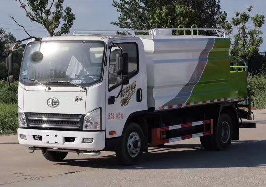 解放招財虎藍牌7方多功能抑塵車(方形罐體) 解放招財虎藍牌7方多功能抑塵車(方形罐體)