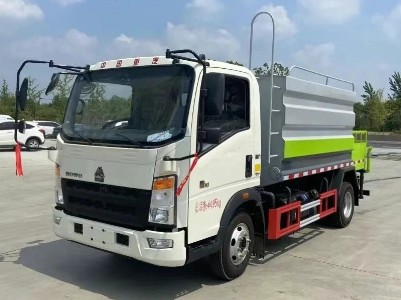 (重汽豪沃輕卡7方藍(lán)牌灑水車/路面養(yǎng)護(hù)車) (重汽豪沃輕卡7方藍(lán)牌灑水車/路面養(yǎng)護(hù)車)